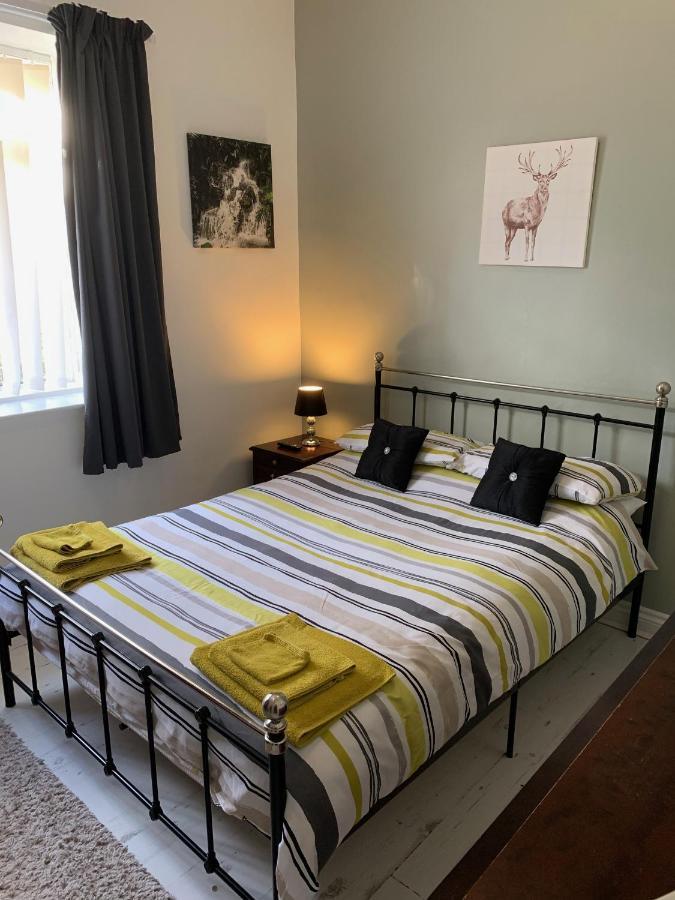 Bedrock Lodge Winterbourne Eksteriør bilde