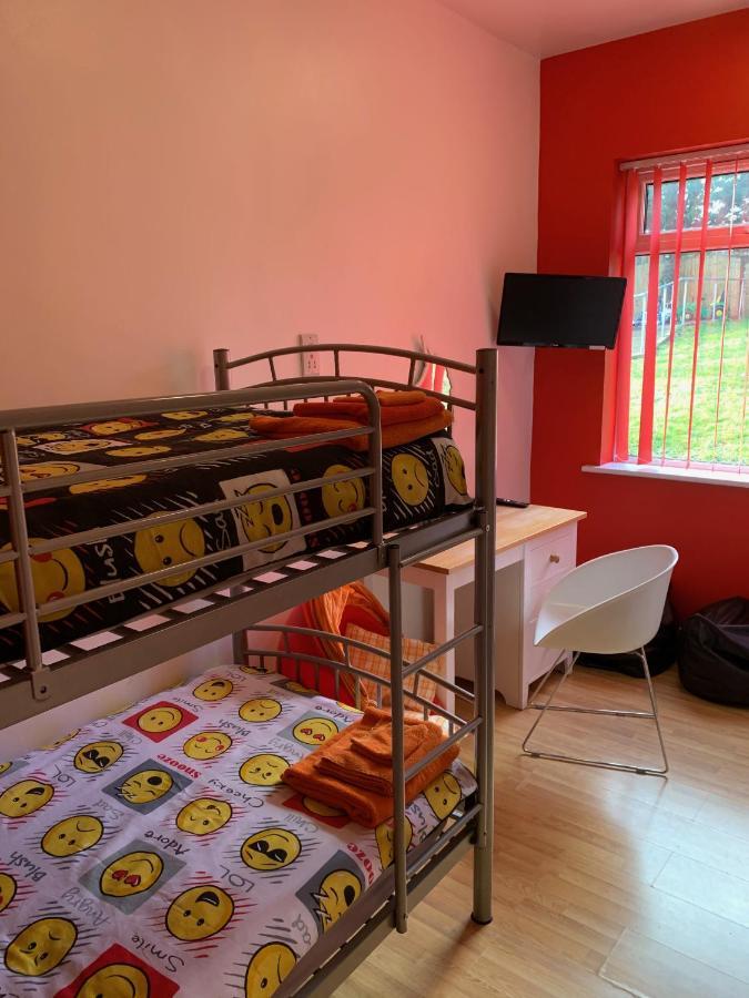 Bedrock Lodge Winterbourne Eksteriør bilde