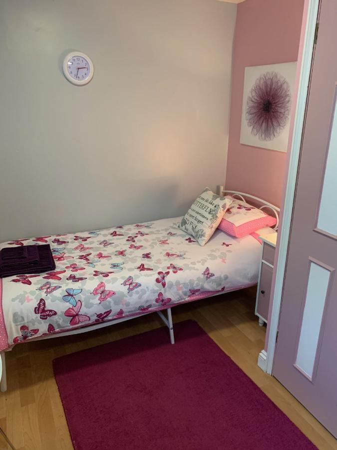Bedrock Lodge Winterbourne Eksteriør bilde
